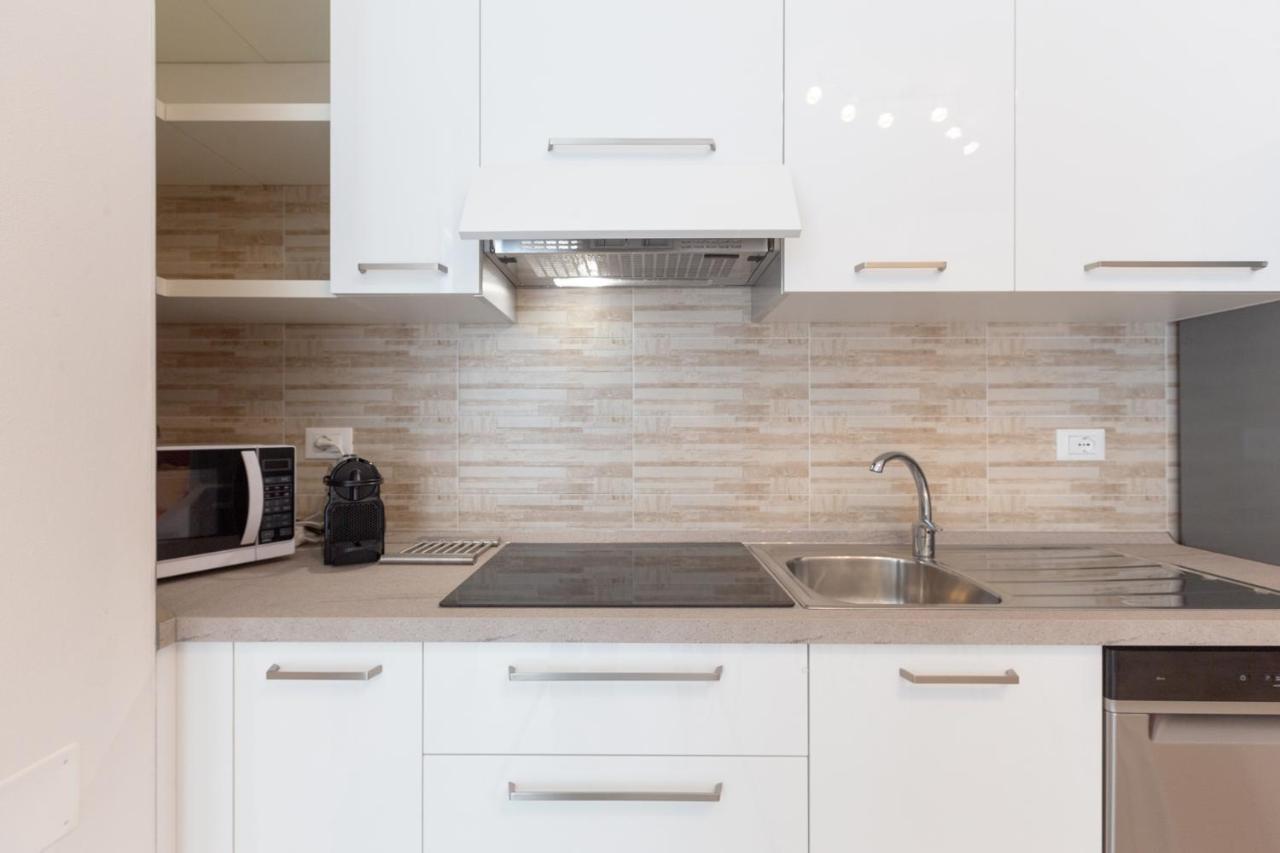 Apartment Enjoy, By Short Holidays